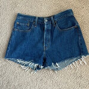 Levi’s 501 Jean Shorts Size 28